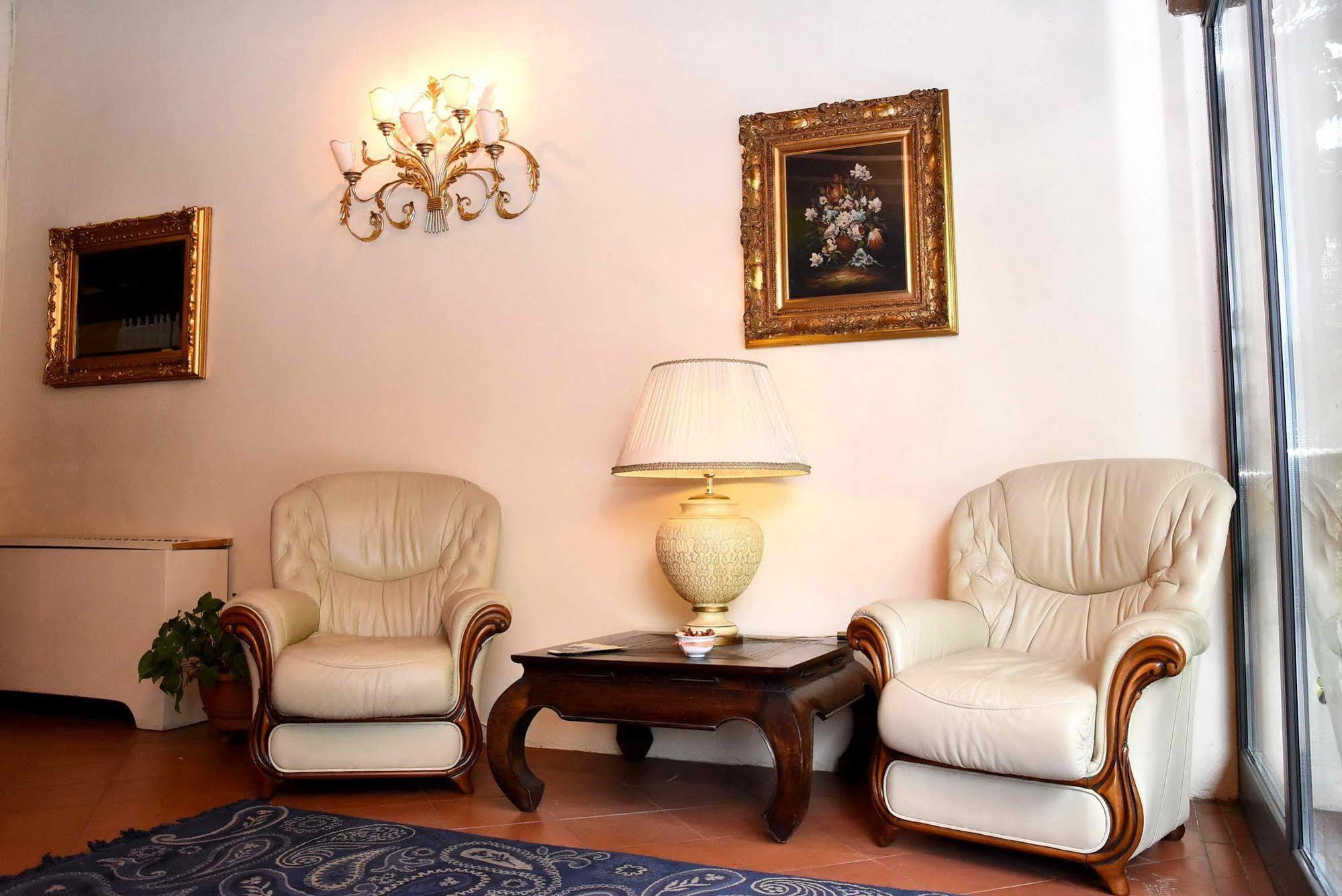 Albergo Dimora Storica Antica Hostelleria Crema Exterior foto