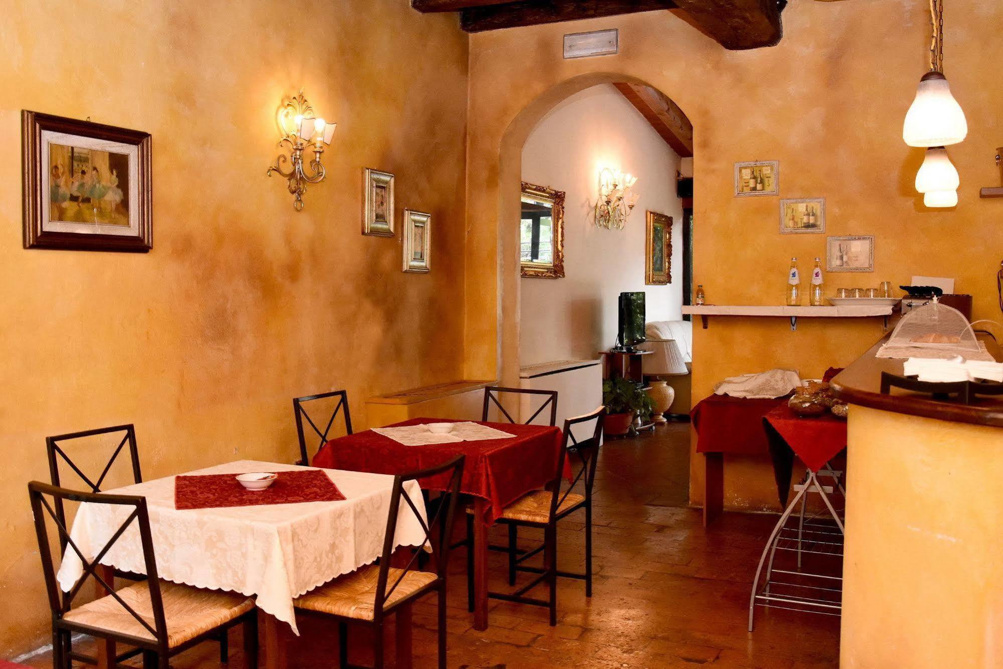 Albergo Dimora Storica Antica Hostelleria Crema Exterior foto